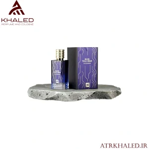 عطر BLUE TALL MAN (بلو تال من) از برند Jackwins (جکوینز) نسخه‌ی الهام‌گرفته از عطر نیش، مدرن و خیره‌کننده‌ی Blue Talisman از برند Ex Nihilo (مردانه و زنانه)